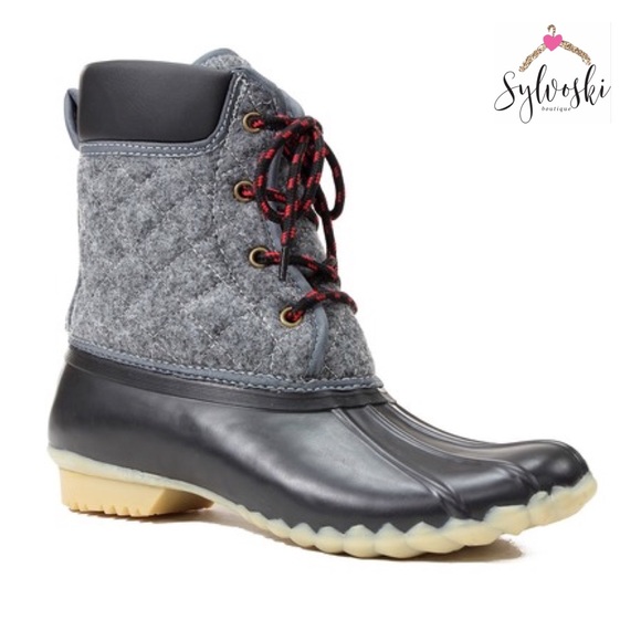 Western Chief Shoes - 🆕 Western Chief 2 Quilted Four Eye Duck Snow Boot